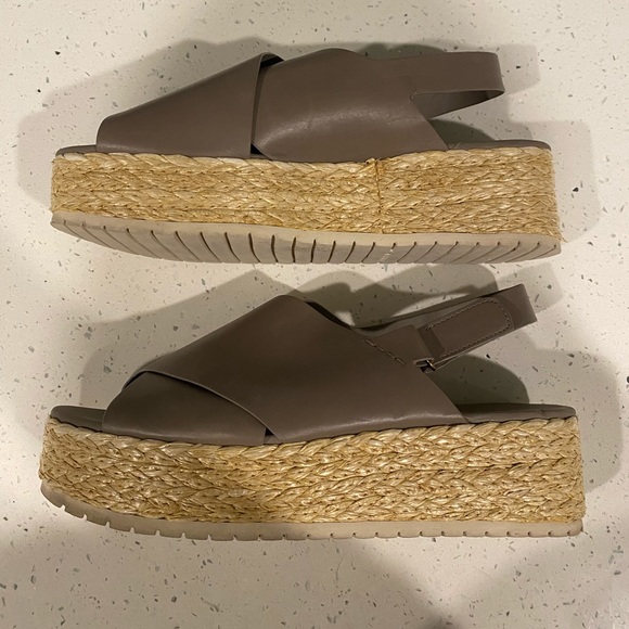 Vince Sandals - Picture 2 of 6